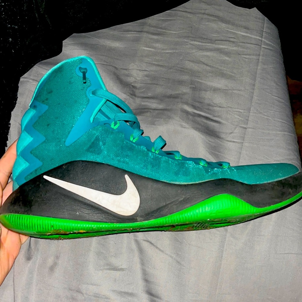 Nike hyperdunks saint patty’s edition